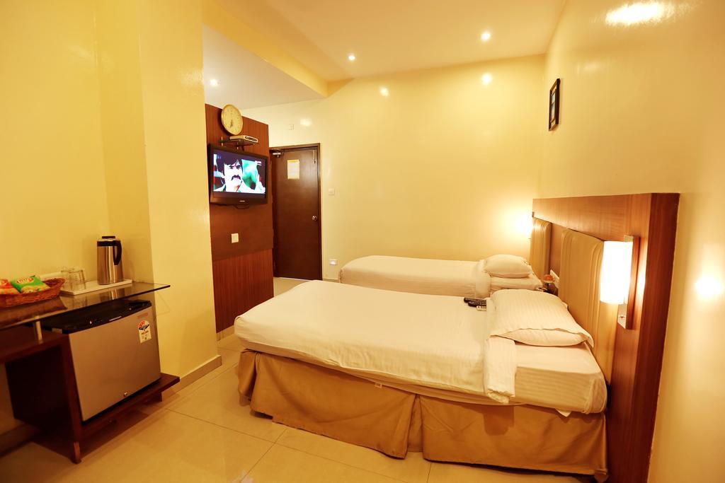 Hotel Swagath Grand Nagole Hyderabad Cameră foto