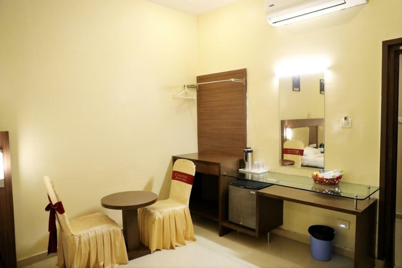 Hotel Swagath Grand Nagole Hyderabad Exterior foto
